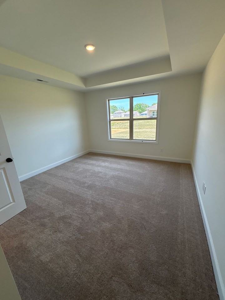 205 Cave Lake Dr - Photo 5 of 8