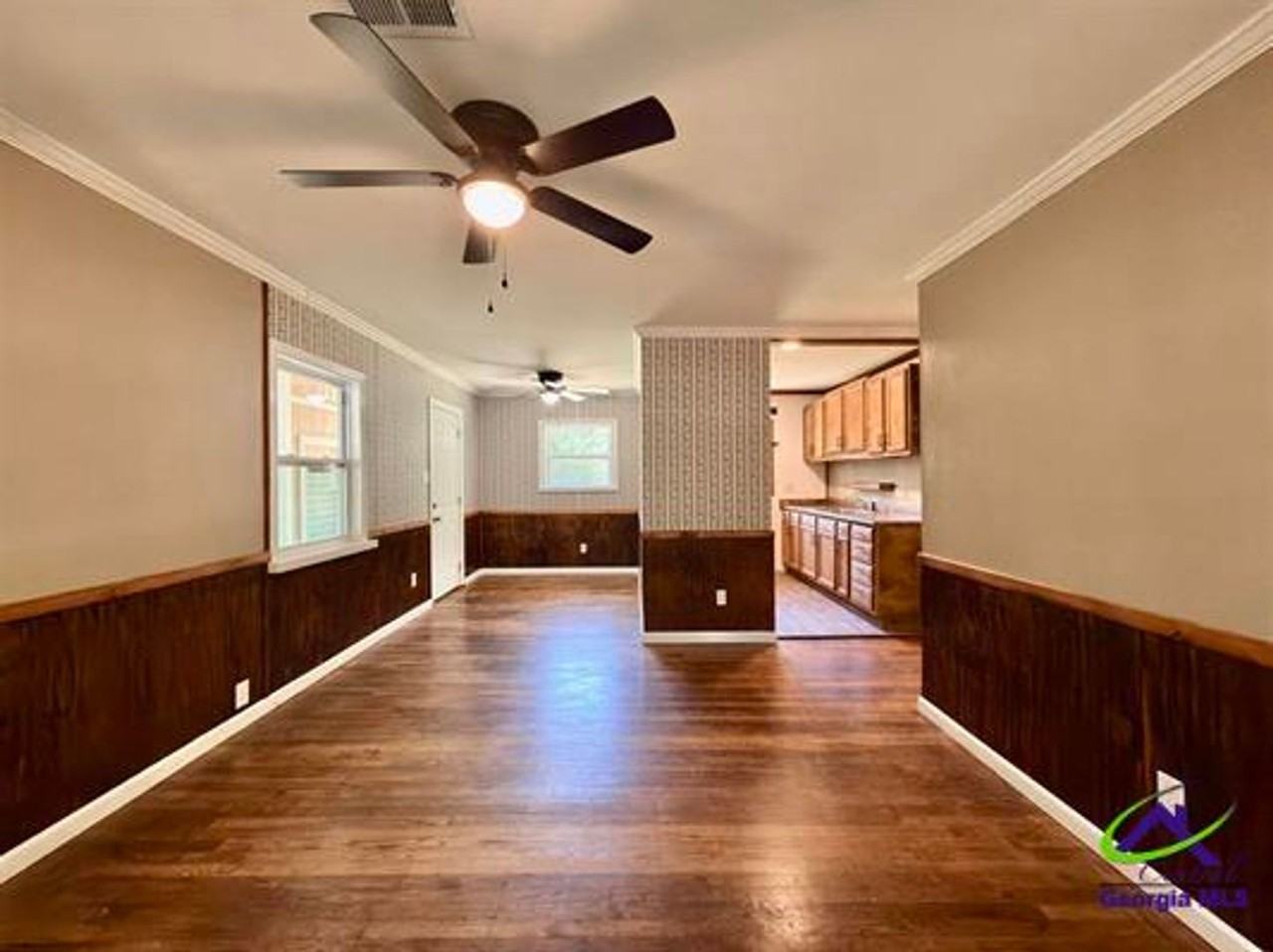 111 Marilyn Dr - Photo 3 of 24