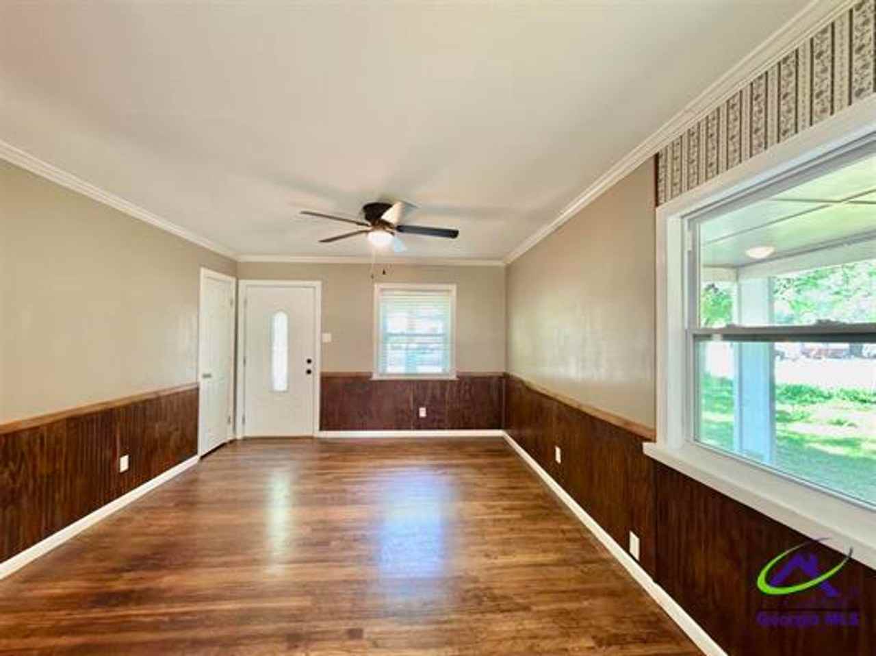 111 Marilyn Dr - Photo 7 of 24