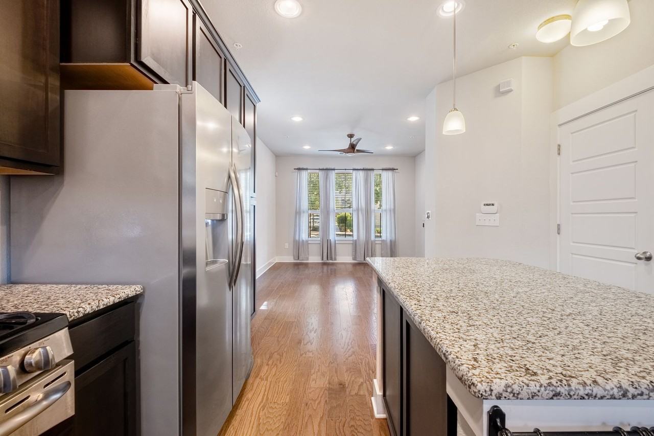 7614 Easy Wind Dr - Photo 4 of 28