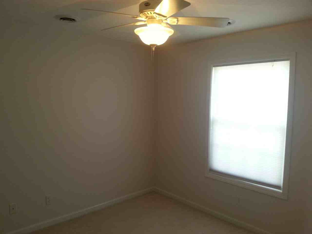 703A Sunflower St - Photo 6 of 14