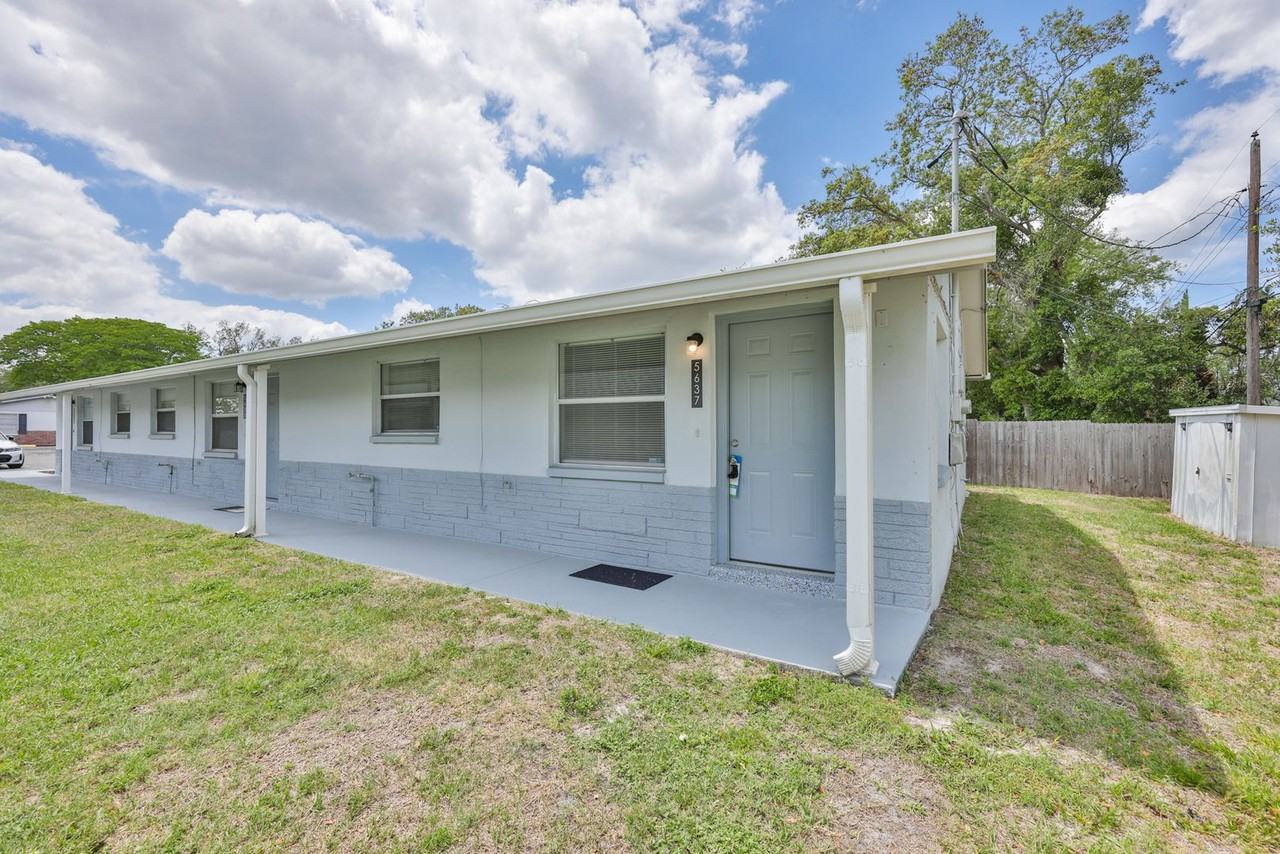 5637 Golden Nugget Dr - Photo 3 of 32