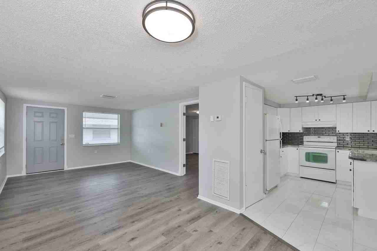 5637 Golden Nugget Dr - Photo 7 of 32