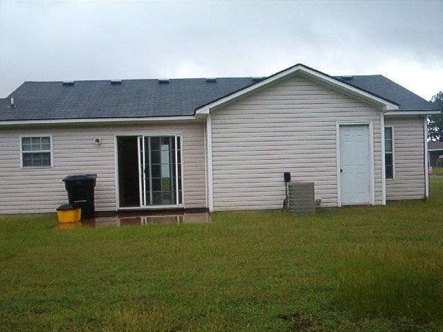 118 Sutton Dr - Photo 4 of 13