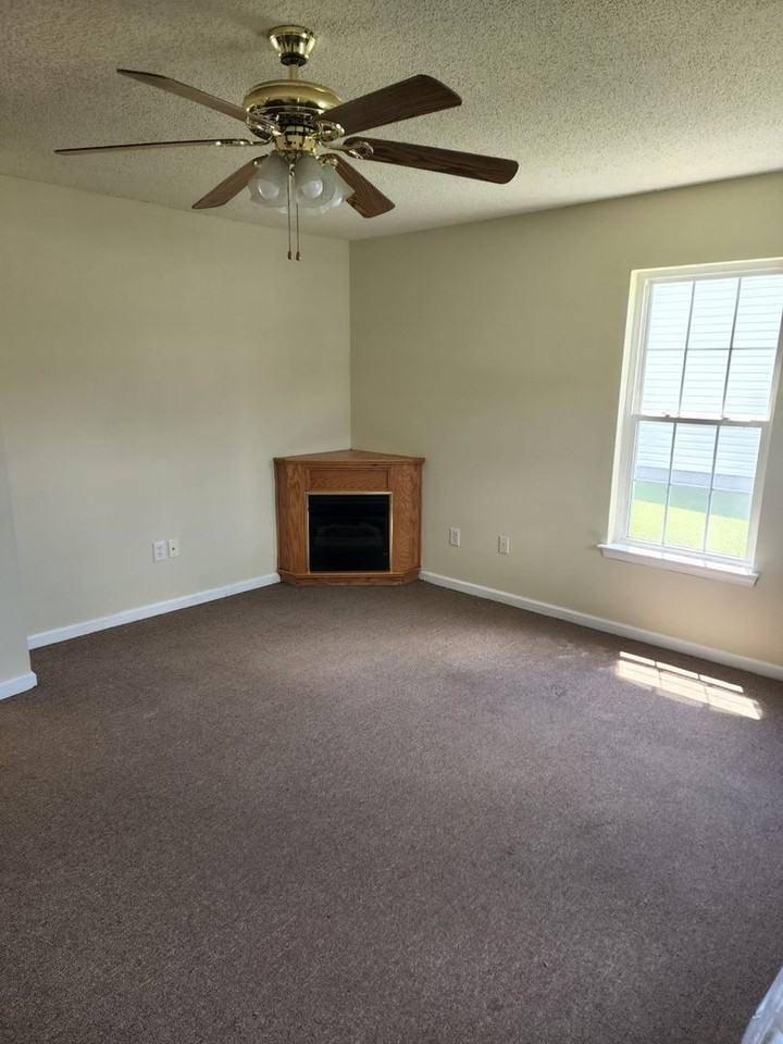 118 Sutton Dr - Photo 6 of 13