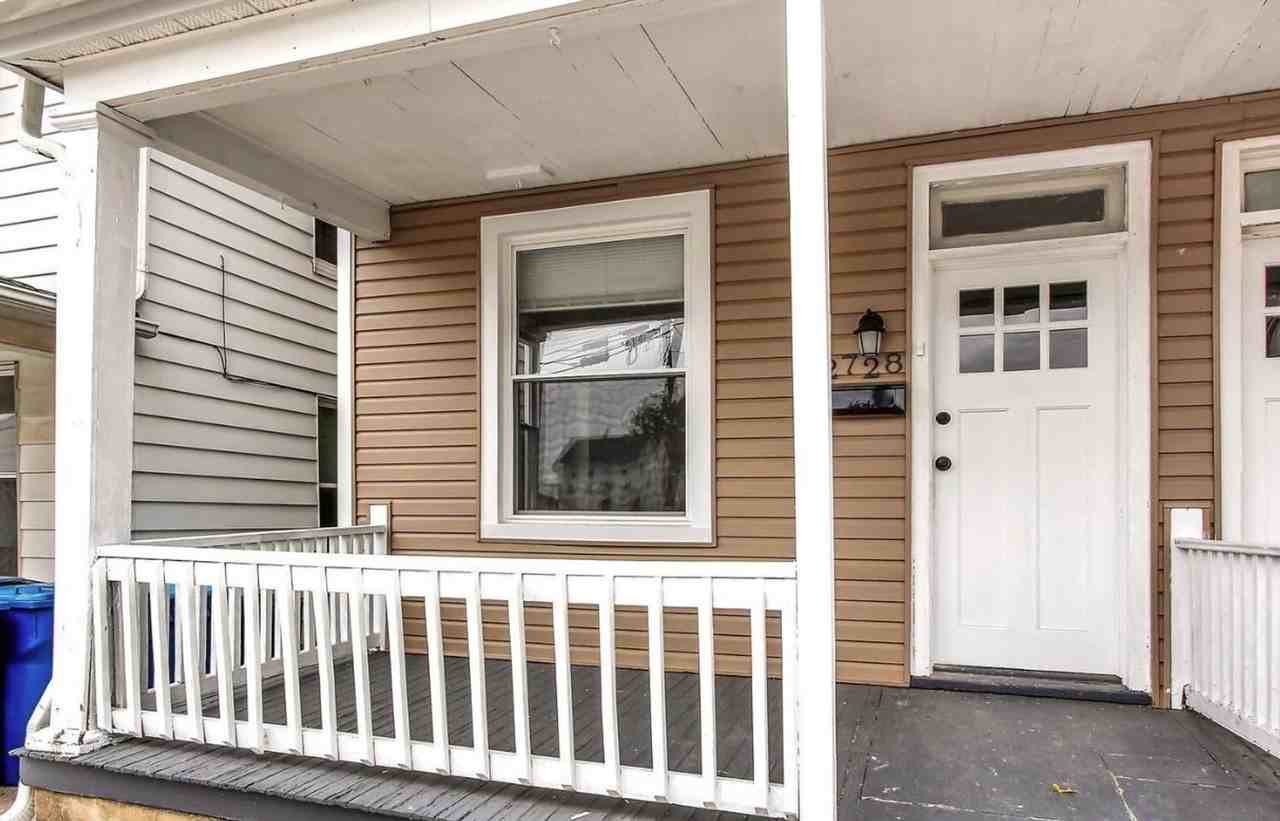 2728 Penbrook Ave - Photo 2 of 24