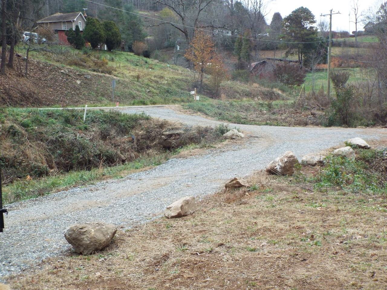 2262 Little Savannah Rd - Photo 5 of 14