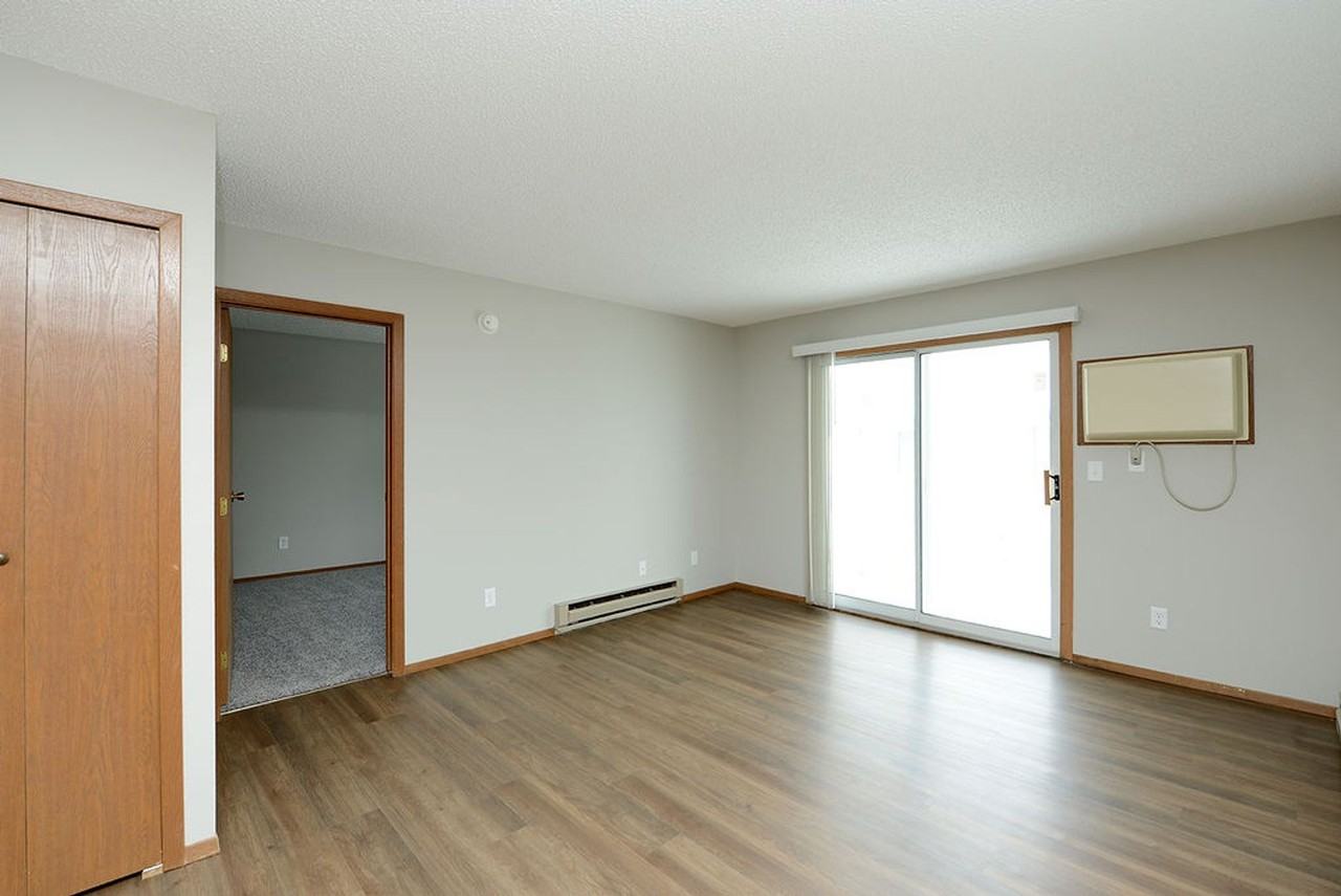 3211 15th Ave S Apt A - Photo 6 of 13