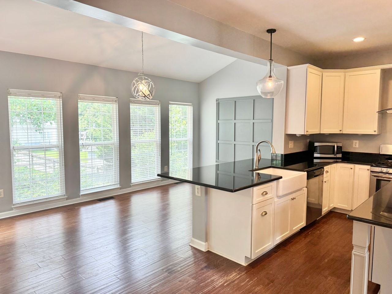 35 Live Oak Ln - Photo 7 of 48