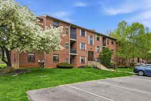 2402 Pond View Dr - Photo 1 of 1