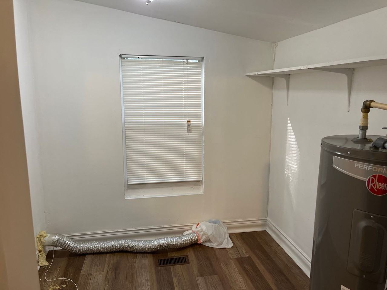 137 Tye St - Photo 5 of 22