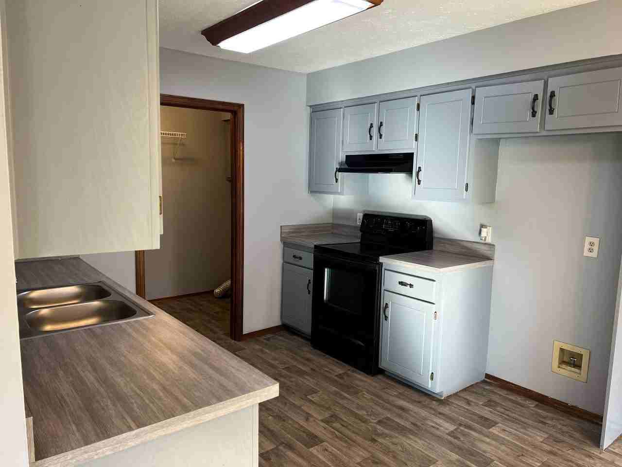 1255 N National Ave - Photo 5 of 15