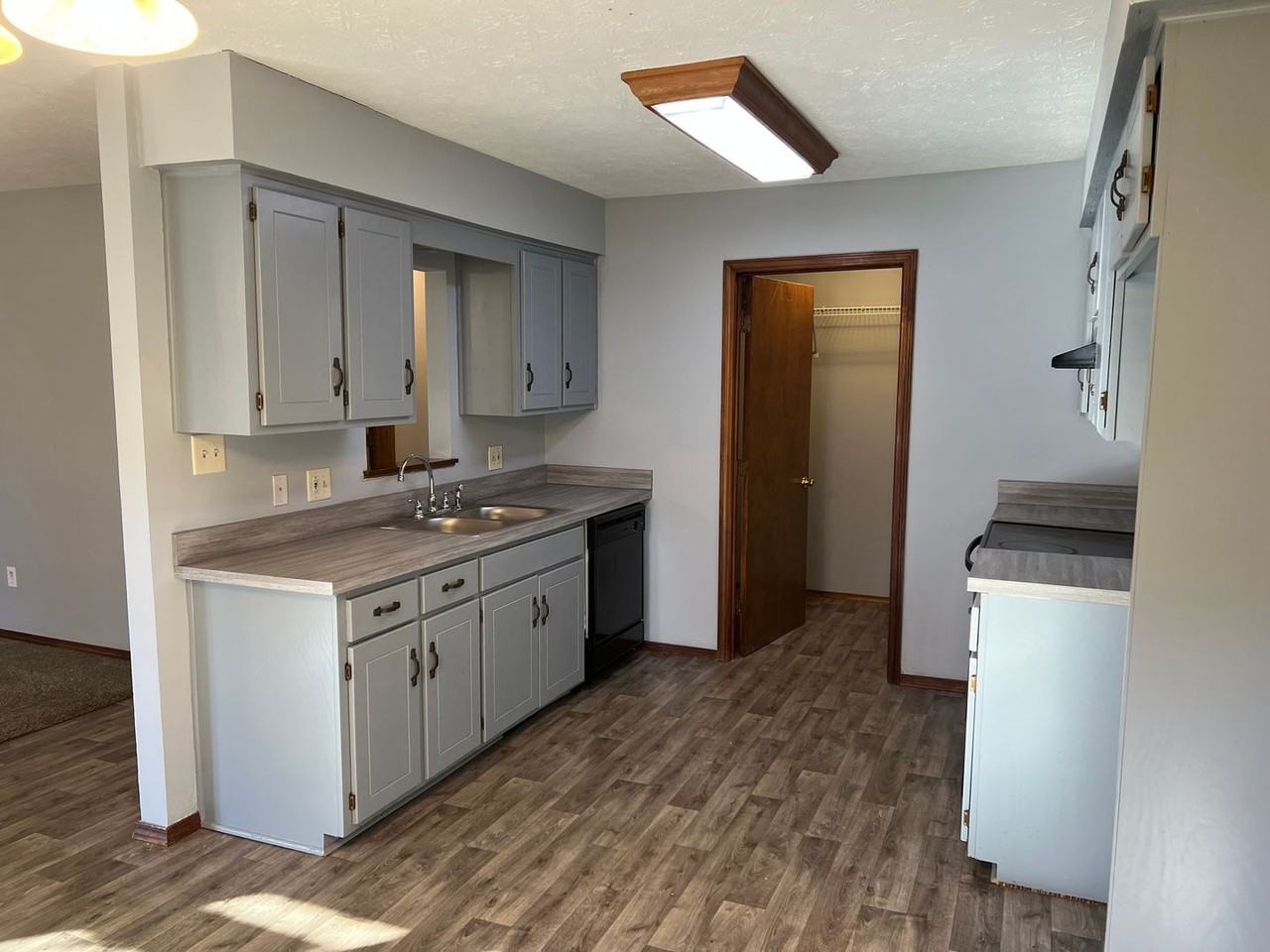 1255 N National Ave - Photo 6 of 15