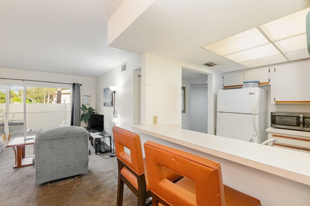 993 Sonesta Ave Ne #A103 - Photo 6 of 15