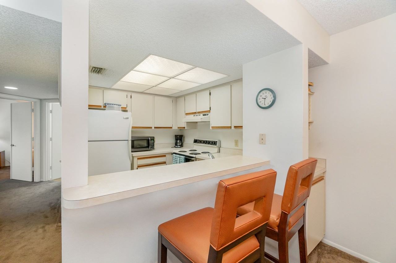 993 Sonesta Ave Ne #A103 - Photo 7 of 15