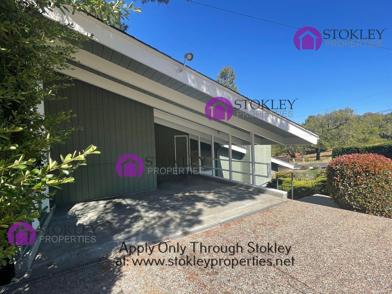 137 Donna Maria Way - Photo 3 of 29