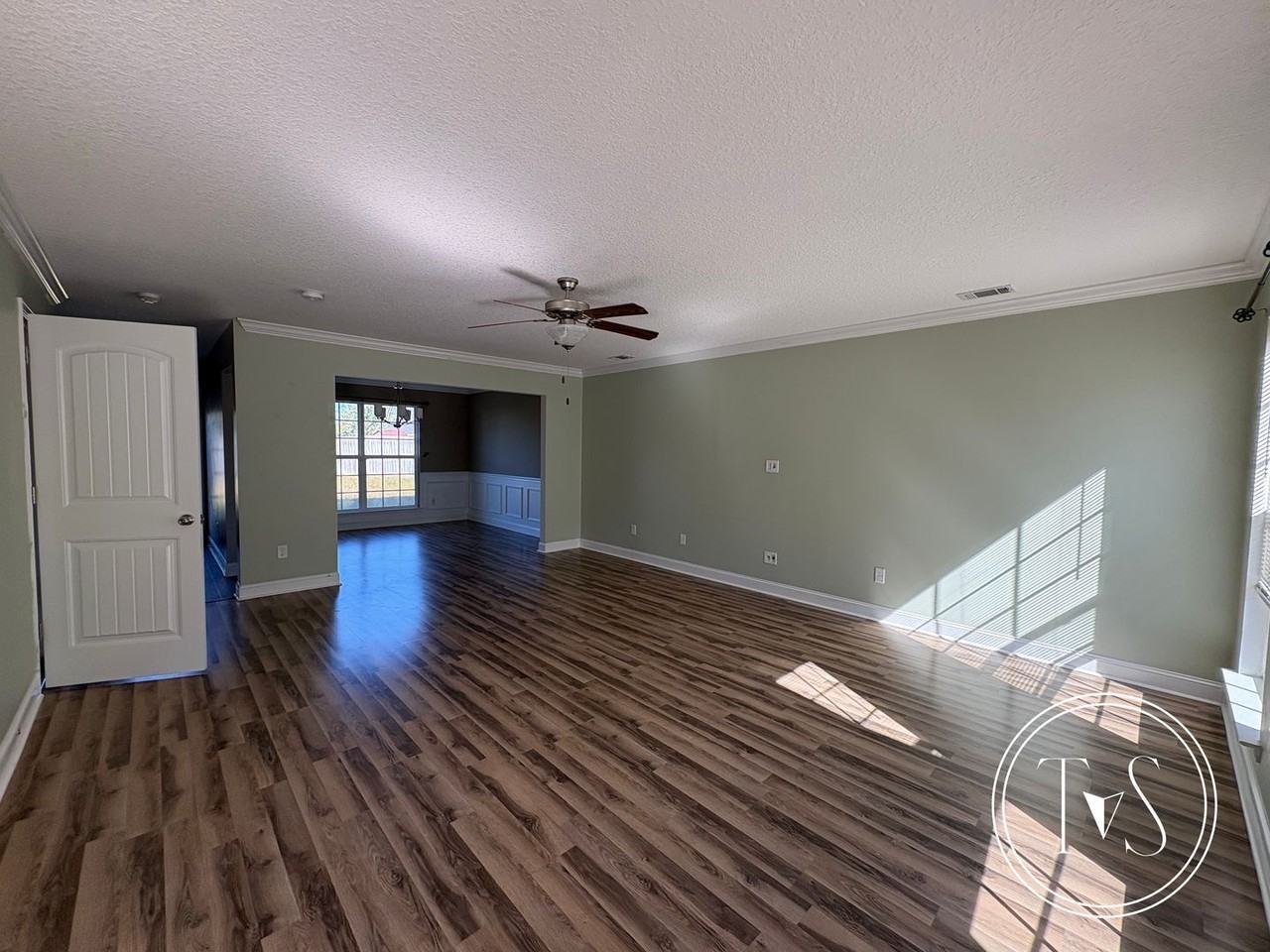 644 Piedmont Ave - Photo 2 of 21