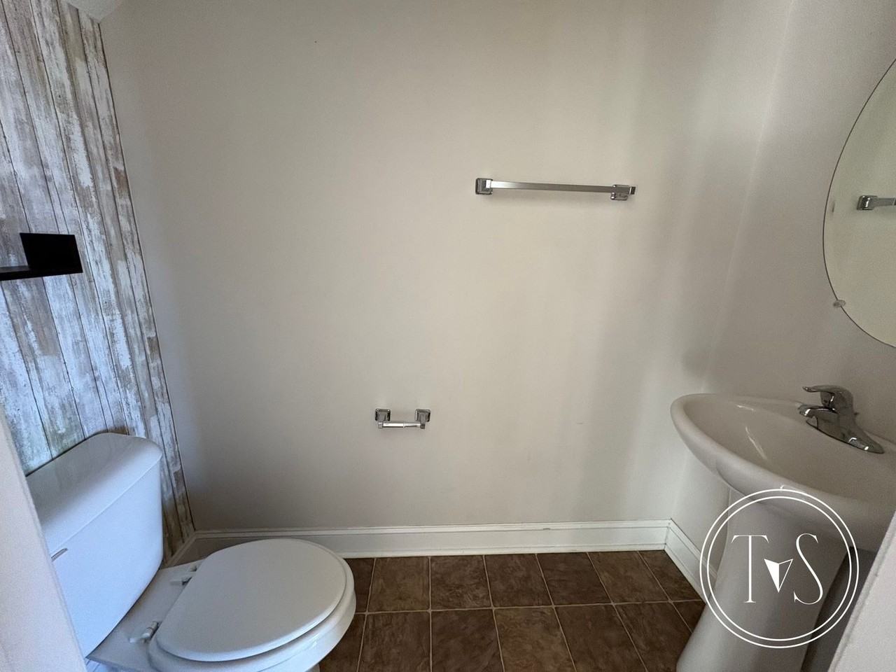 644 Piedmont Ave - Photo 4 of 21