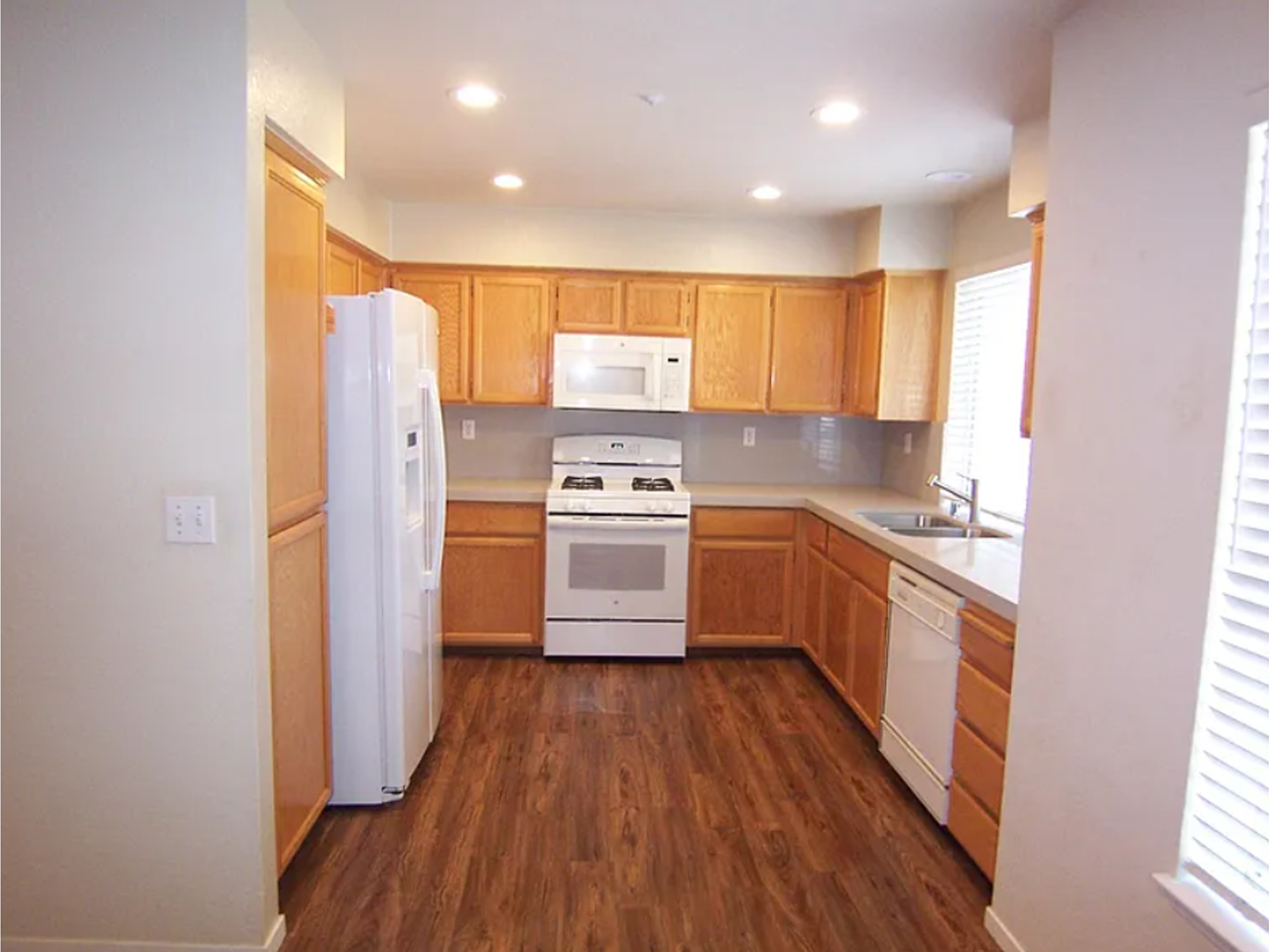 2013 Swan St - Photo 7 of 18