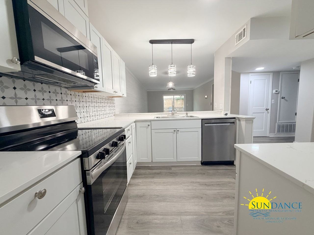 67 Lincoln Dr Nw - Photo 3 of 21