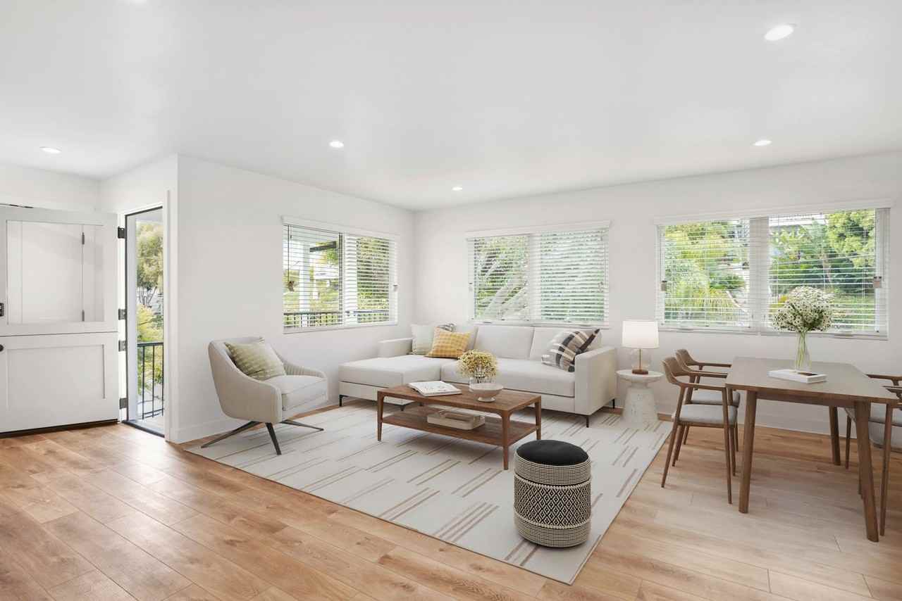 320 Catalina Dr - Photo 2 of 27