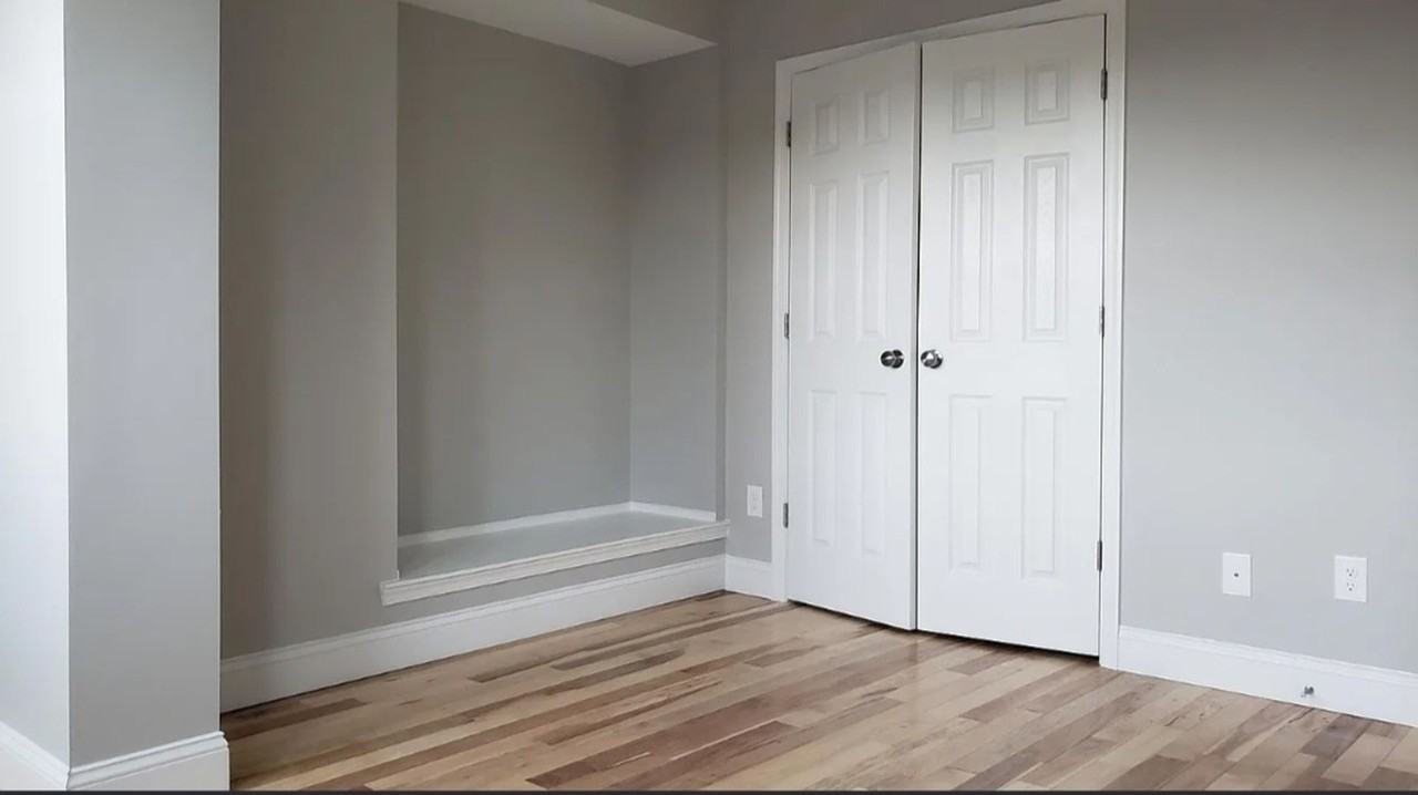 2918 Guilford Ave - Photo 5 of 8