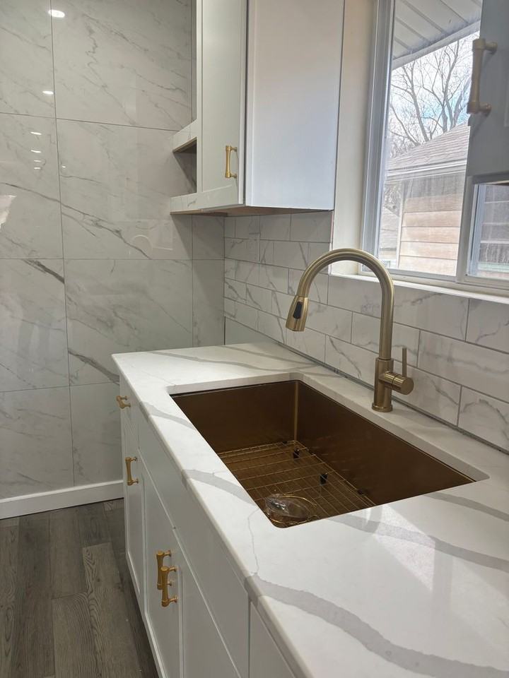 844 Tennessee St - Photo 2 of 7