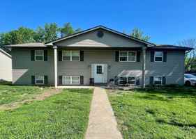 featured image of 4453 W Bellview Dr