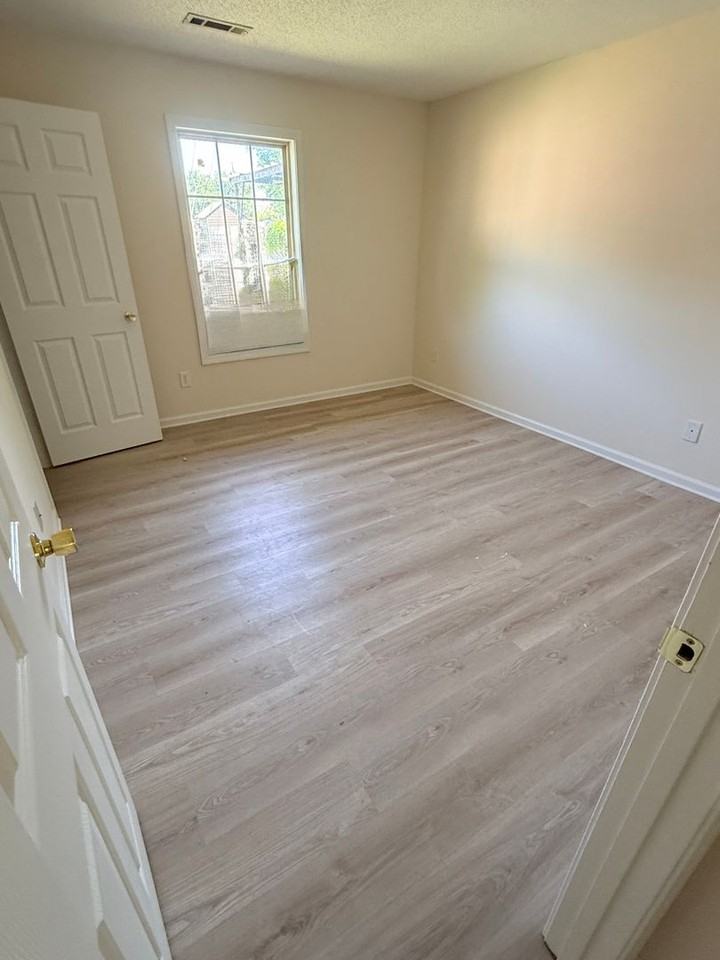 1201 27th Pl - Photo 6 of 9