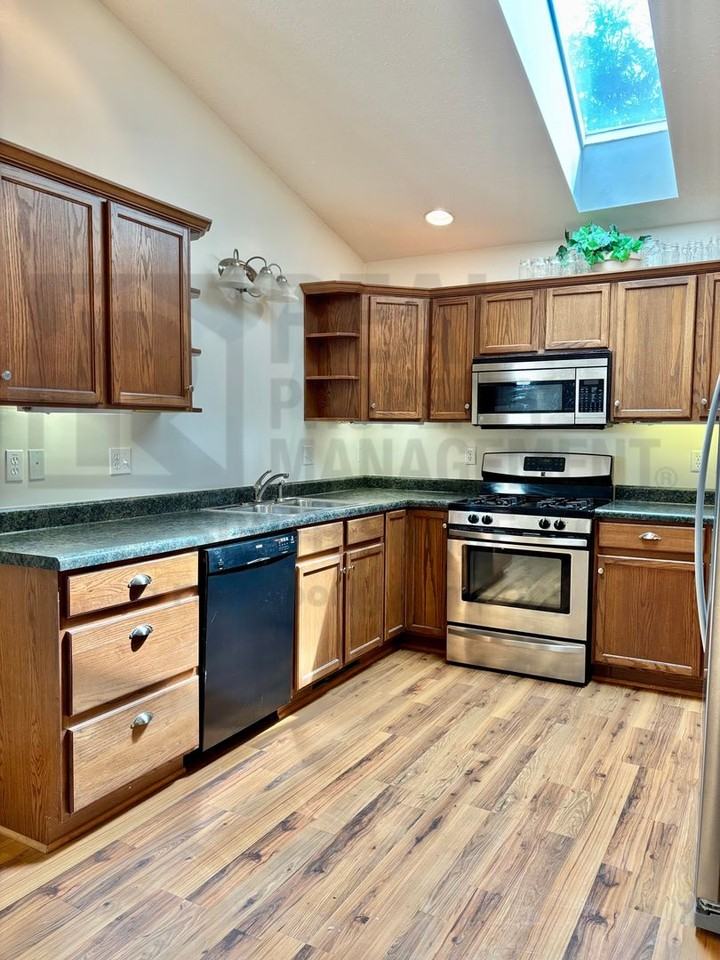 361 Larkin Ln - Photo 3 of 13