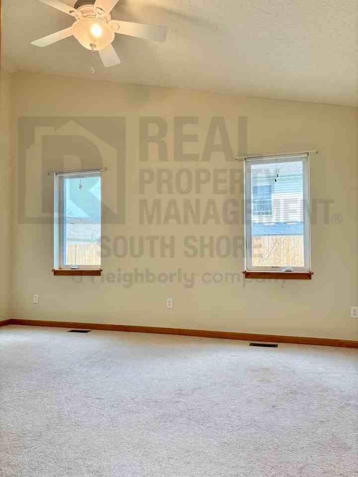 361 Larkin Ln - Photo 7 of 13