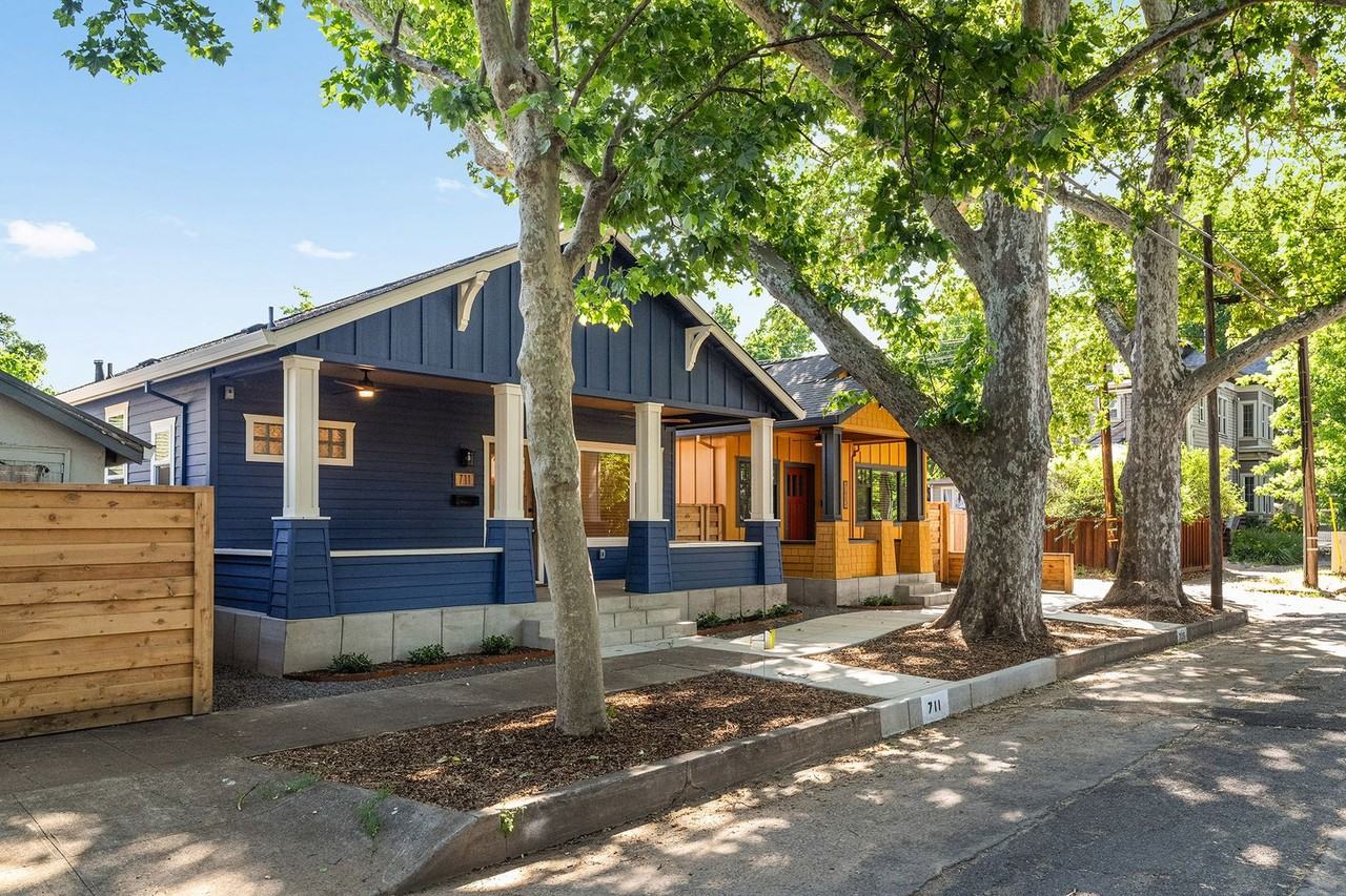 711 Orient St - Photo 2 of 39