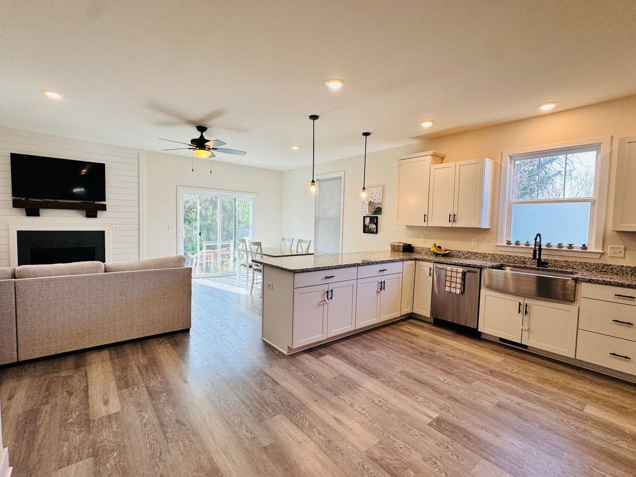 233A Church St - Photo 7 of 22