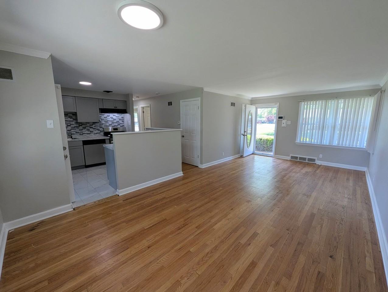 1201 Ensley Dr - Photo 4 of 23