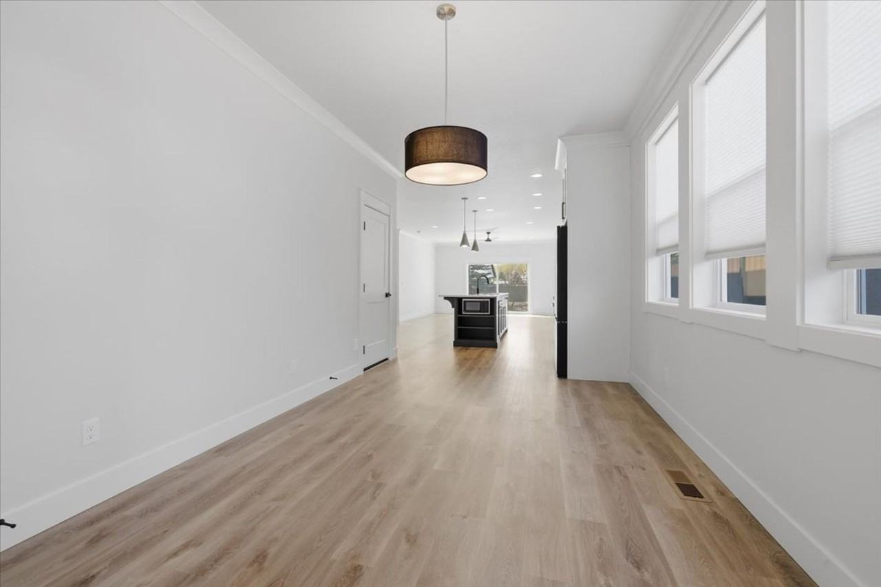 3927 W Spring House Ln - Photo 7 of 39