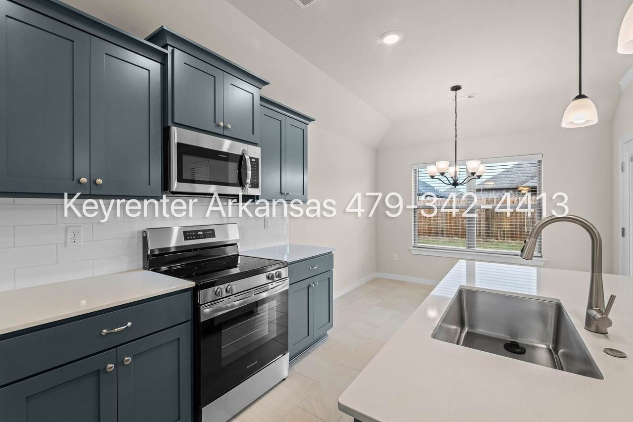 1104 1104 Maclaren Ave - Photo 2 of 26