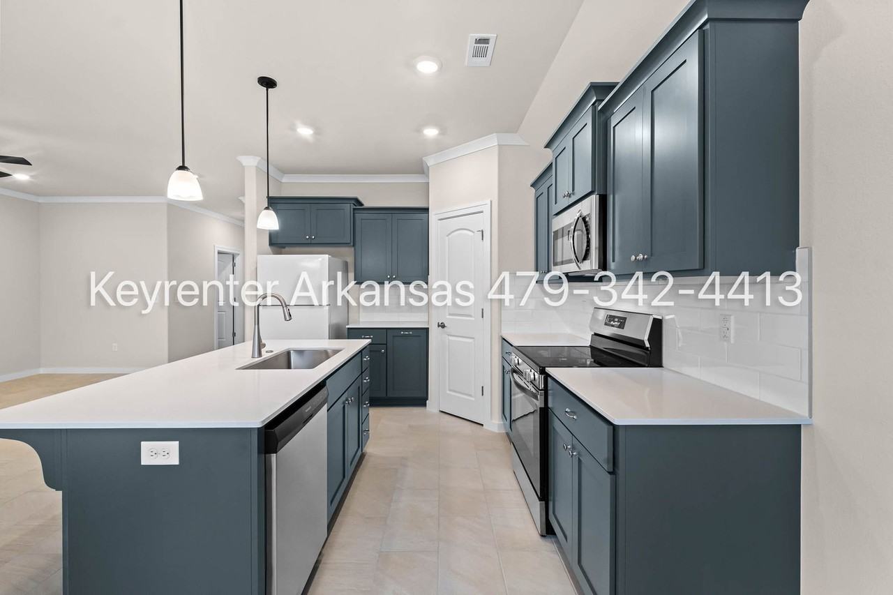 1104 1104 Maclaren Ave - Photo 3 of 26