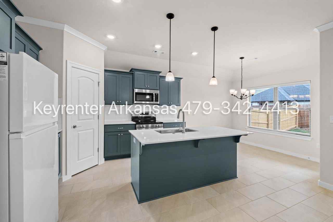 1104 1104 Maclaren Ave - Photo 4 of 26