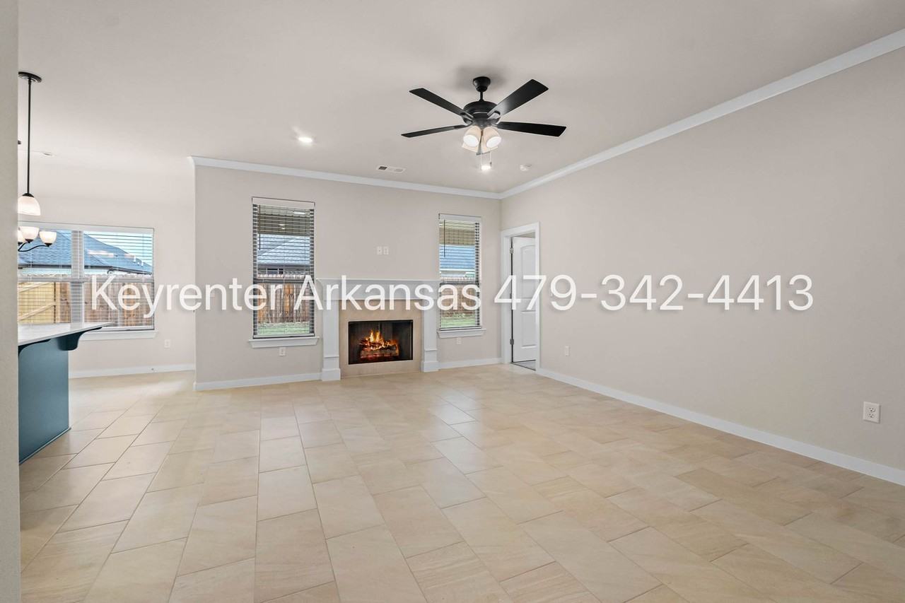 1104 1104 Maclaren Ave - Photo 7 of 26
