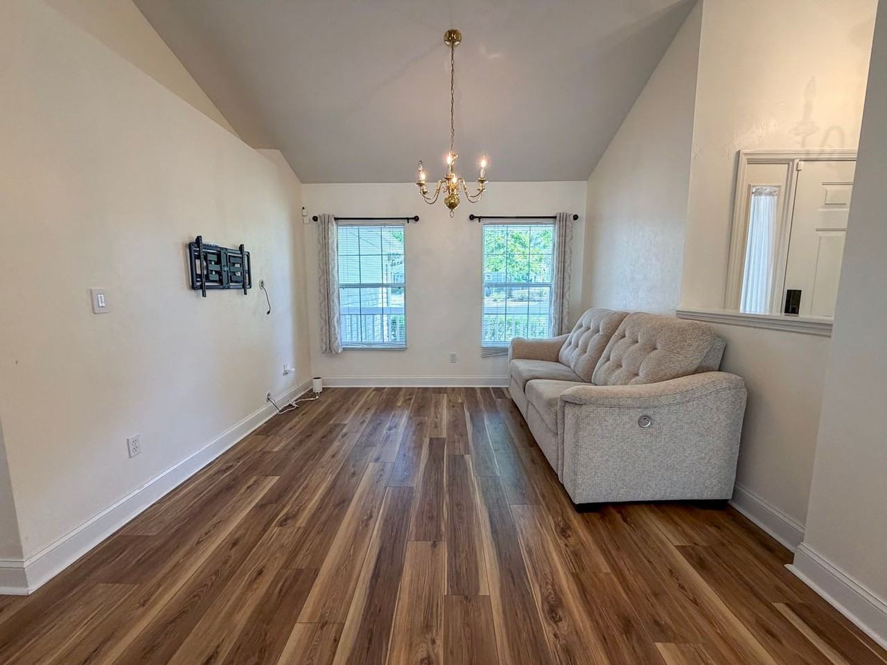 9232 Nw 17th Pl - Photo 5 of 45