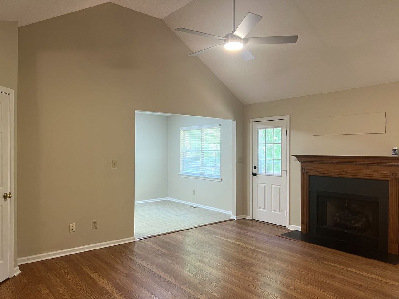 217 Briarpatch Ct - Photo 3 of 38