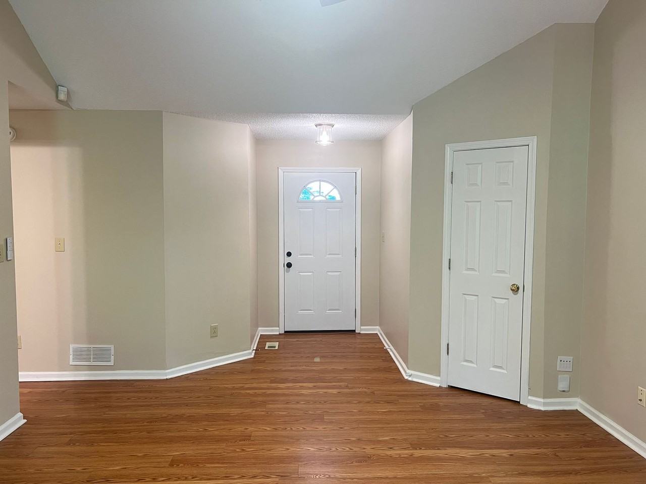 217 Briarpatch Ct - Photo 5 of 38