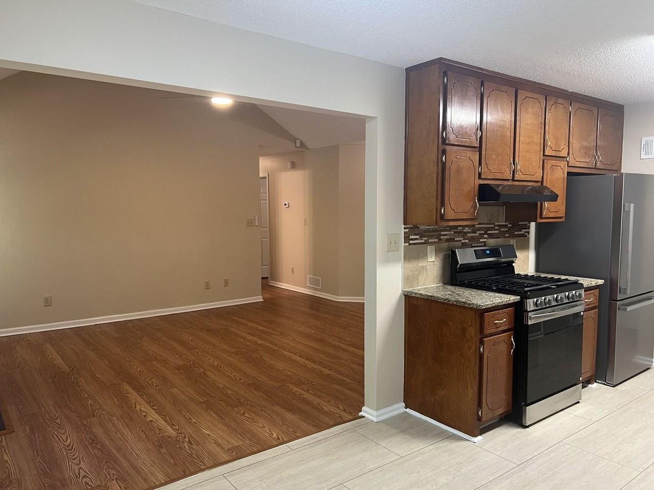 217 Briarpatch Ct - Photo 7 of 38