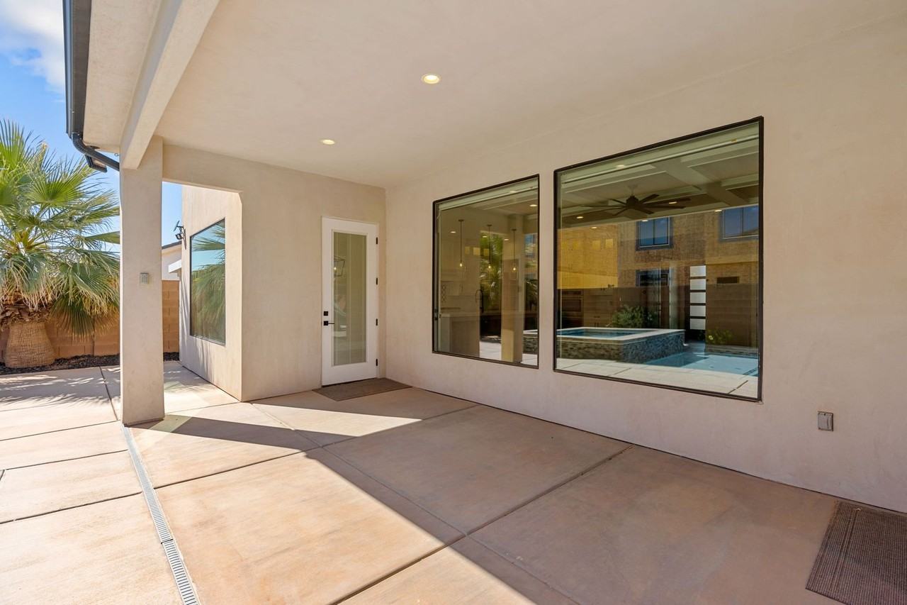 4147 S 490 E - Photo 7 of 50