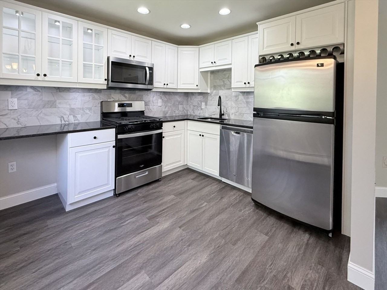 19 Fernview Ave - Photo 2 of 16