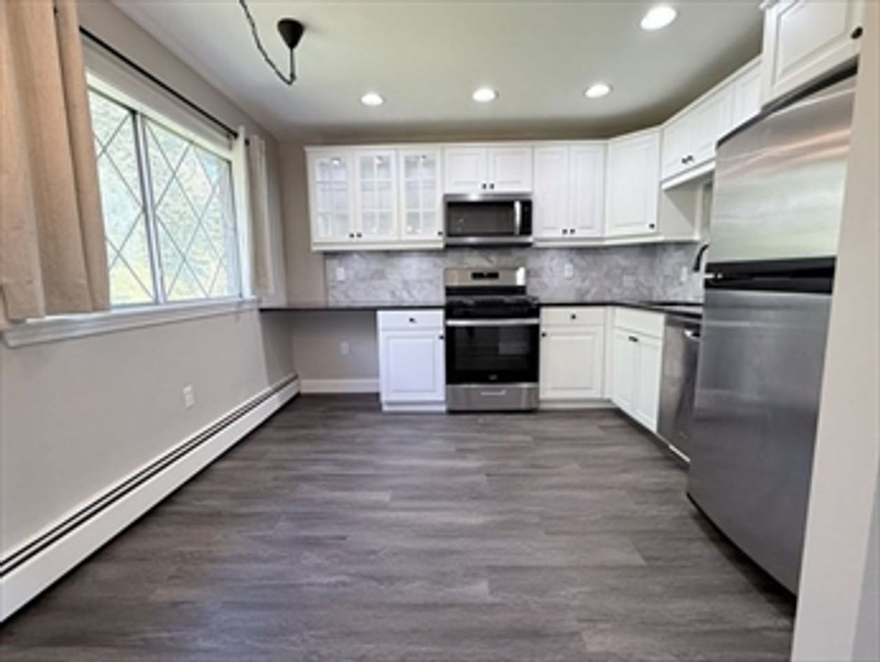 19 Fernview Ave - Photo 4 of 16