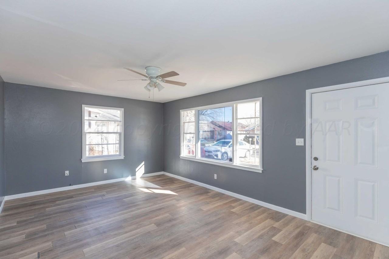 408 S Florida St - Photo 2 of 6