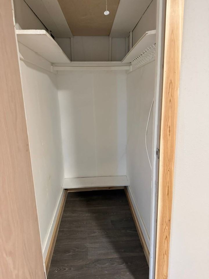 818 3rd Ave N - Photo 3 of 30