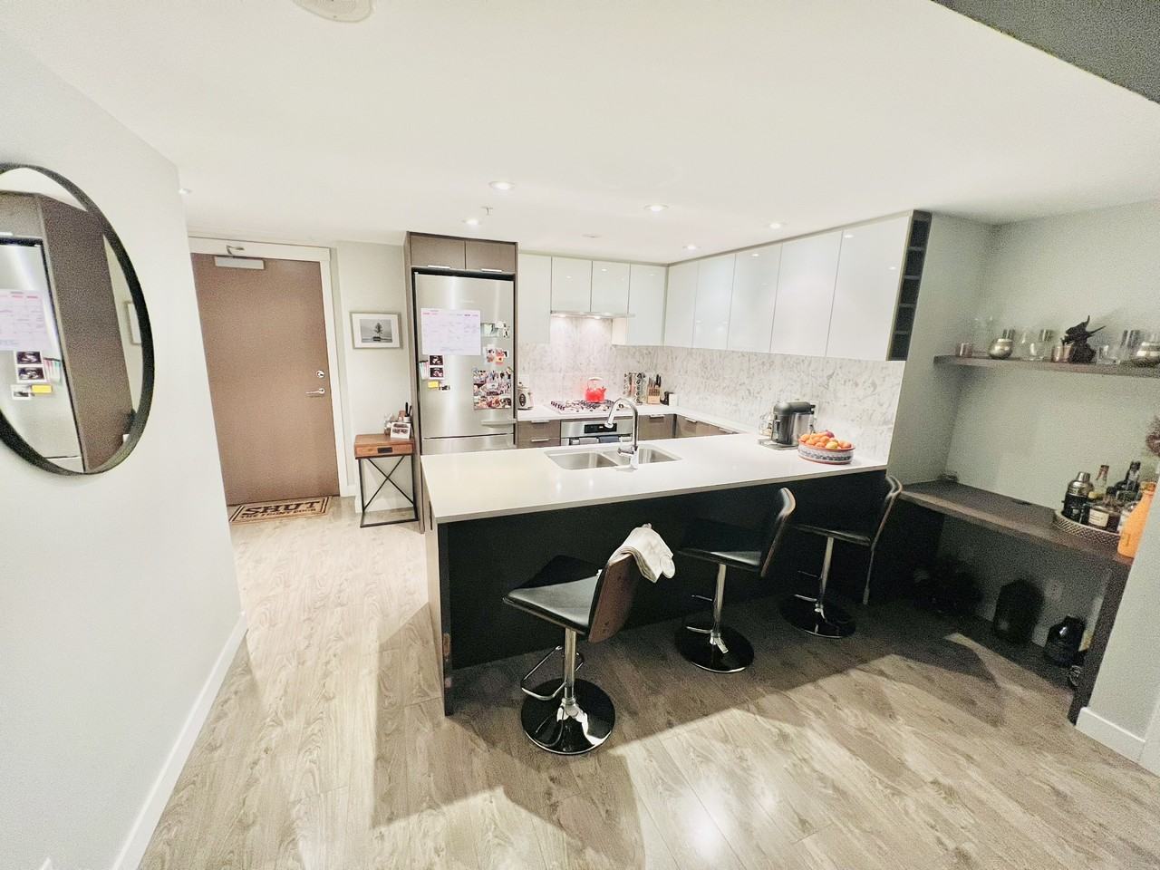 110 Switchmen St - Photo 3 of 18