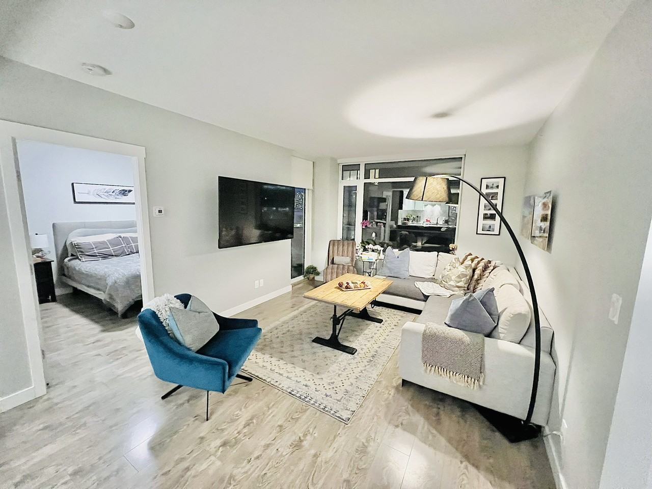 110 Switchmen St - Photo 4 of 18